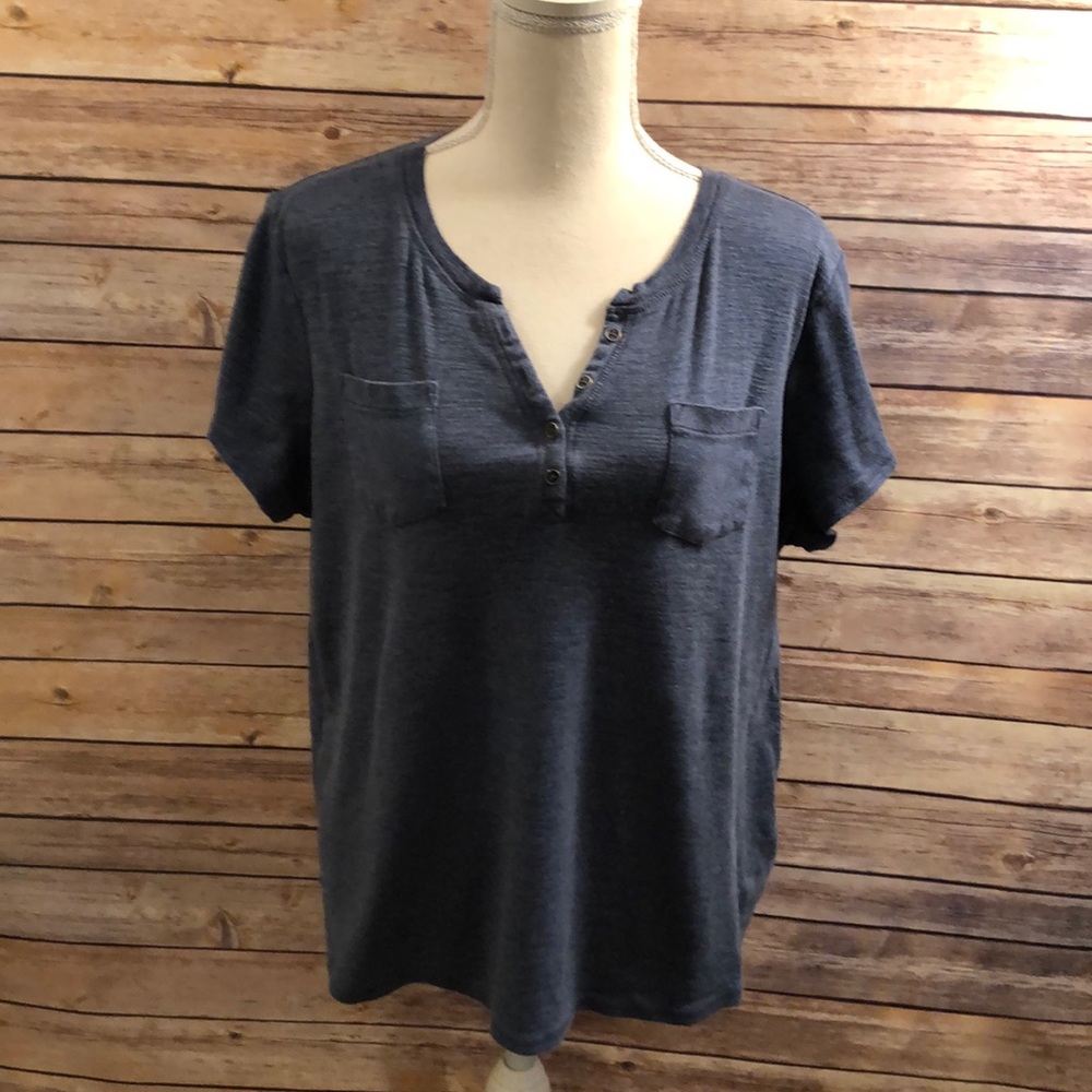 ❤️3 for $10 sale Liz Claiborne Woman pocket top